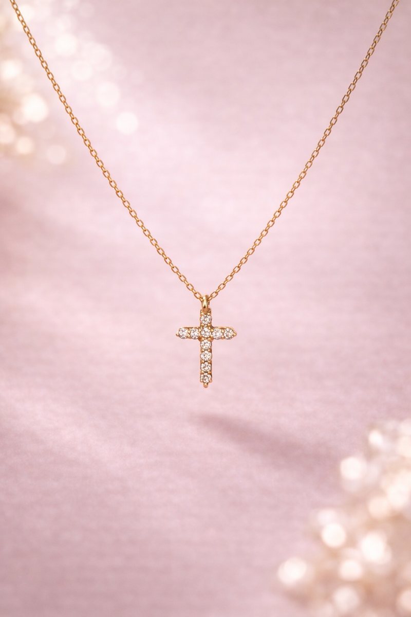 Kerasus 02 – 18K Gold Diamond Cross Necklace